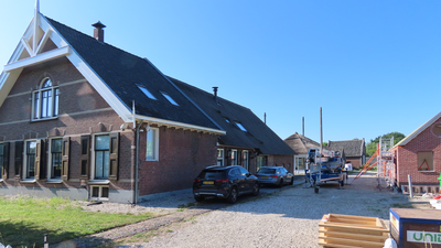 915118 Gezicht op het gebouwencomplex van de voormalige boerderij 'Stapelnissen' (Rijksstraatweg 64) te De Meern ...